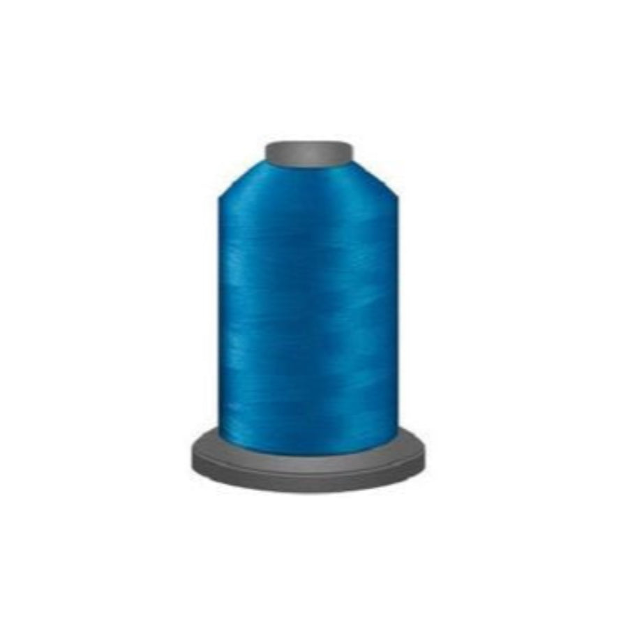 Glide Quilting Thread Marine- 5000 m  40 wt shipping included